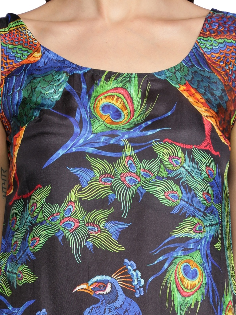 ENCHANTRESS A-line Kurta with cigarette pants(Closeup)