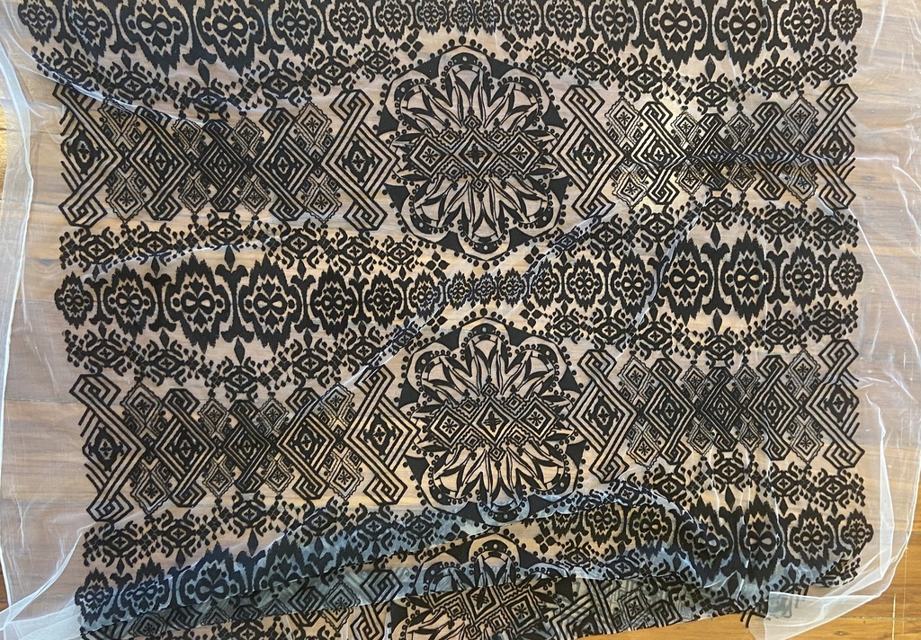 [Papaya Lace (White Base, Black Emb)] CH 428