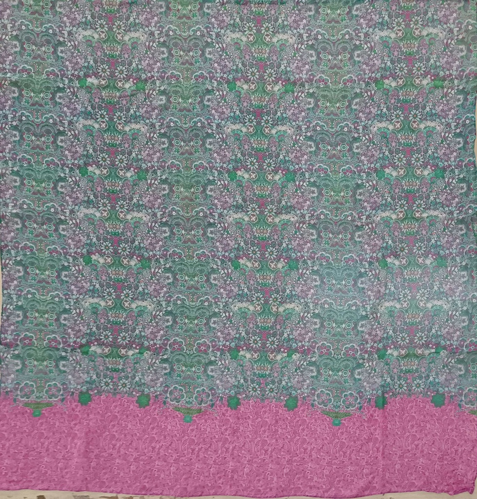 91B229 Scarf 128cm x 134cm