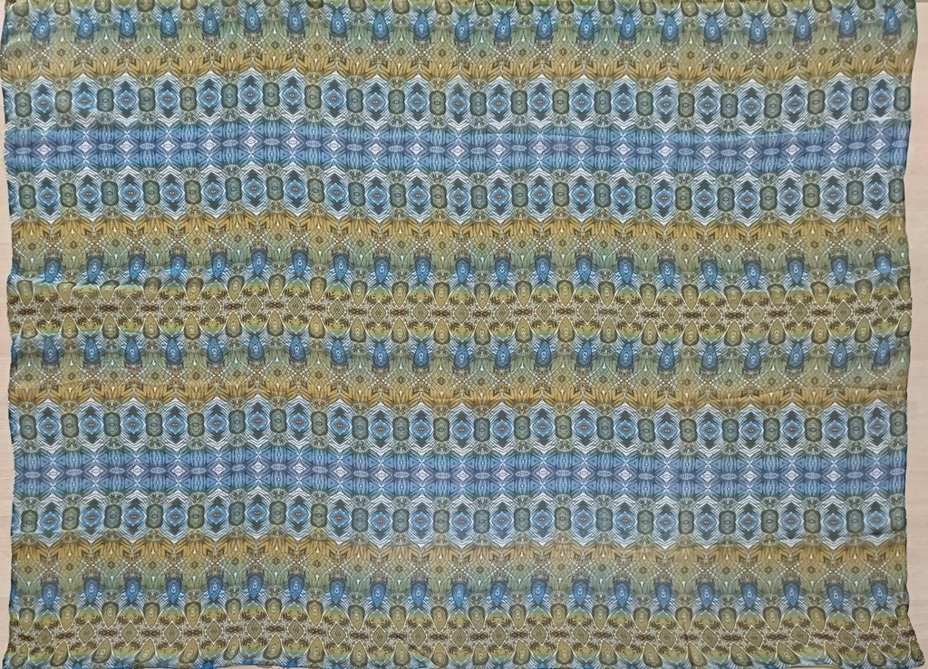 91B231 Scarf 123cm x 142cm