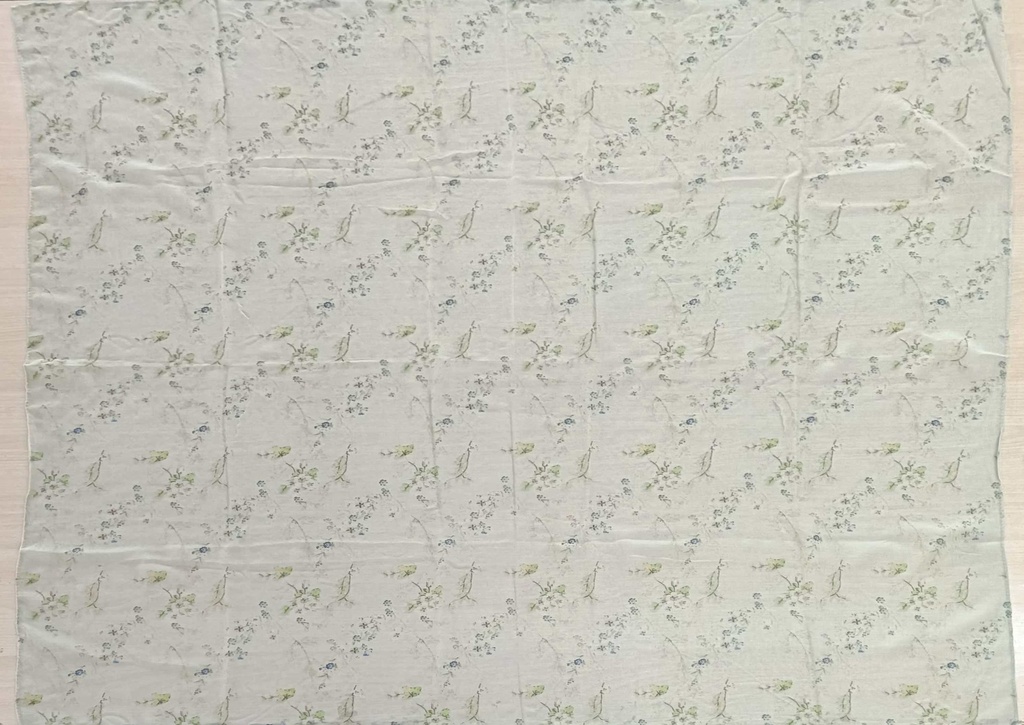 91B243 Scarf 128cm x 122cm