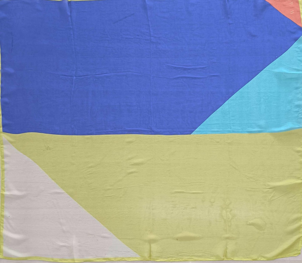 91B252 Scarf 102cm x 100cm