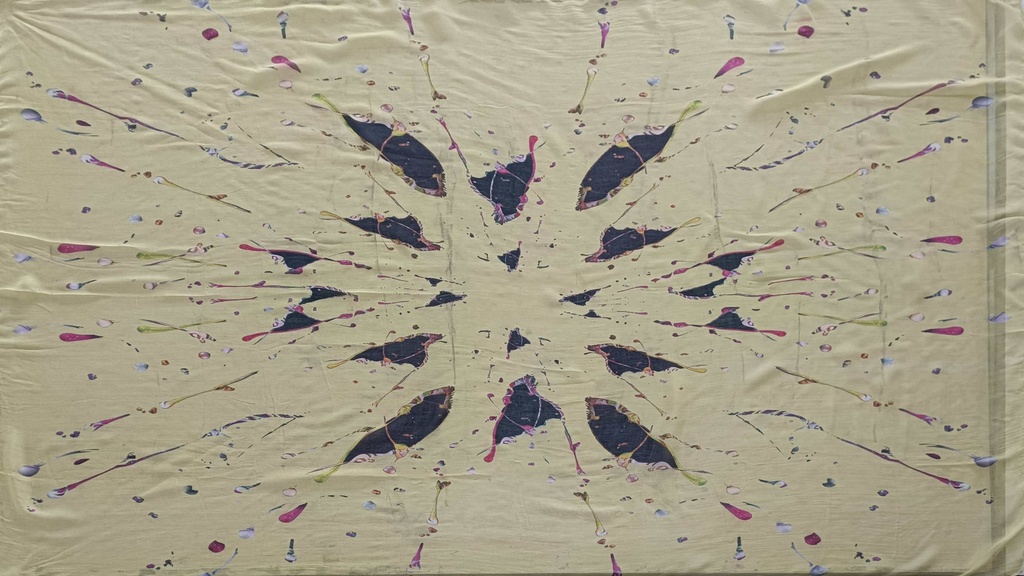 91B253 Scarf 159cm x 128cm