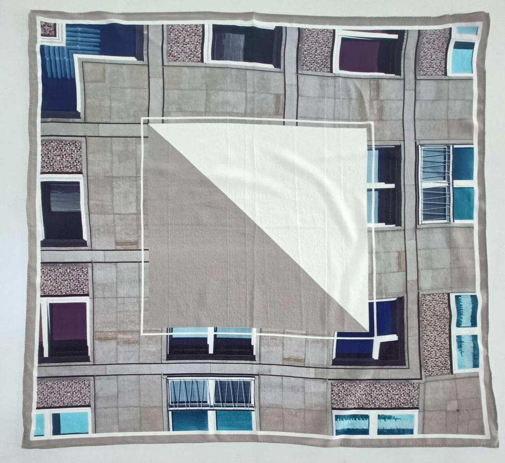 91B72 Scarf 62cm x 62cm