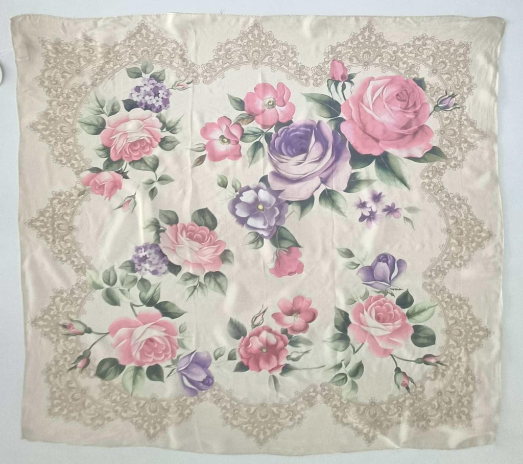 91B103 Scarf 90cm x 90cm