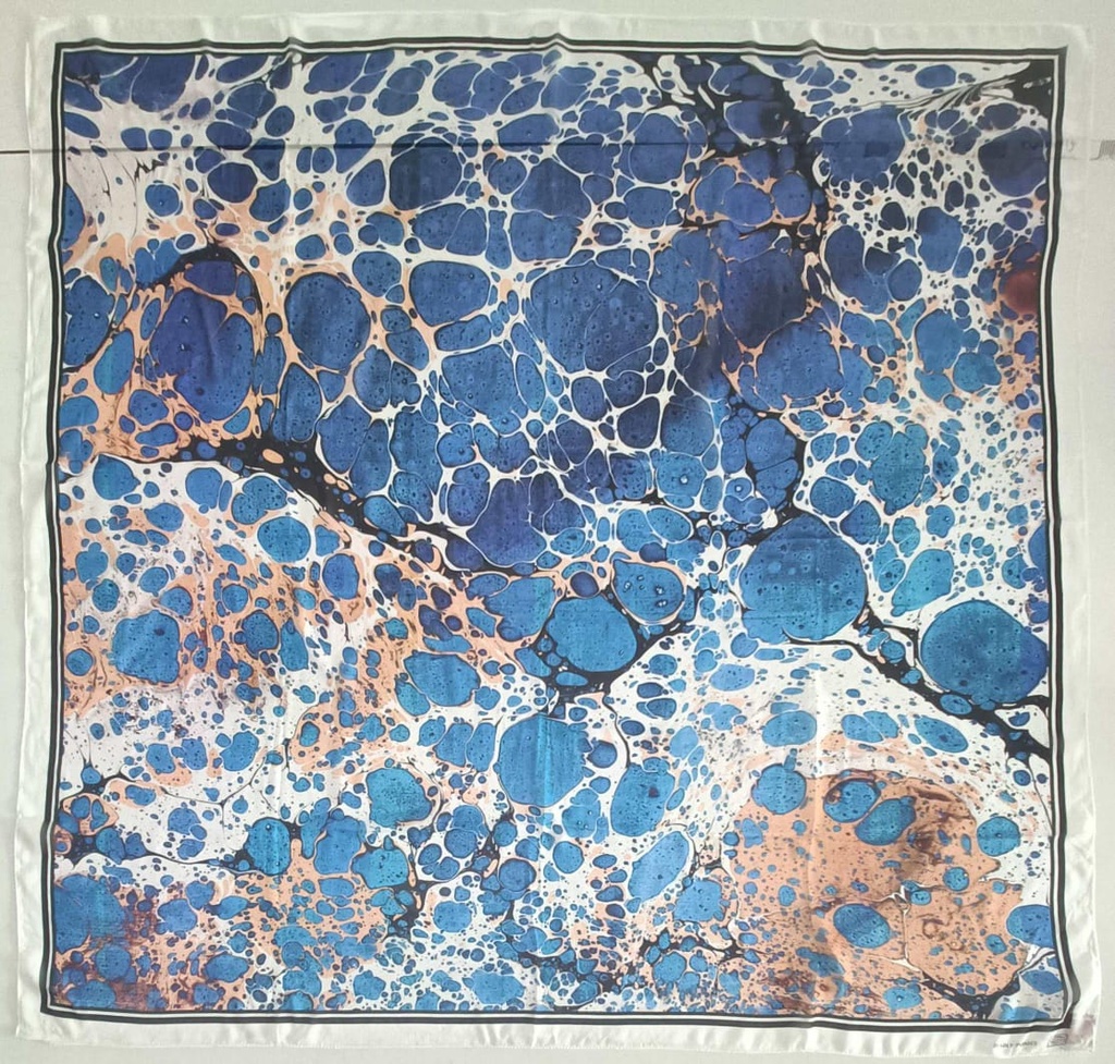 91B284 Scarf 100cm x 96cm
