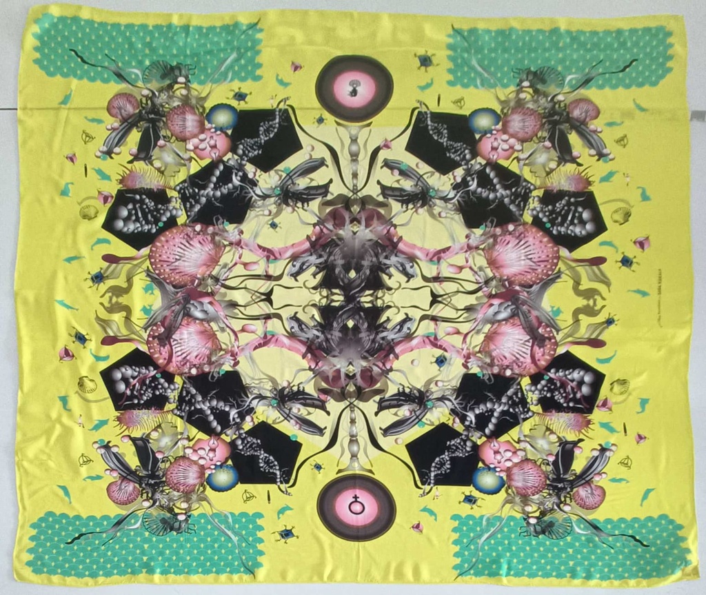 91B294 Scarf 130cm x 130cm