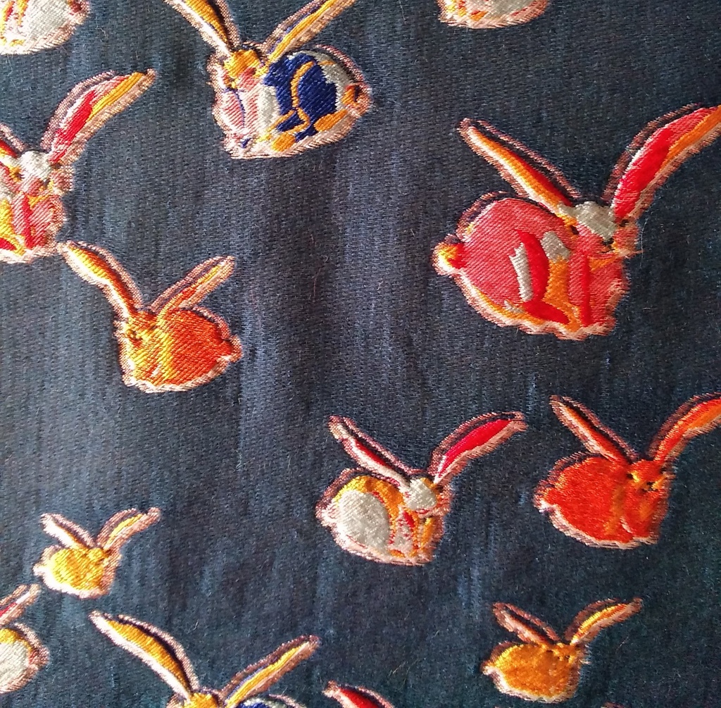 [CH 385 88% POLYESTER 12% COTTON  (137 GLM) (141 CMS) (Jacquard)] CH 385