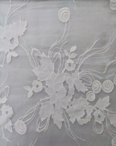 [CH 268 100% SILK (Width: F/W-50/52", C/W-44/46") (90 GLM)(Embroidery)] CH 268