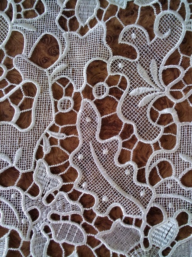 [CH 132 100% POLYESTER (120-125 CMS) (Lace)] CH 132