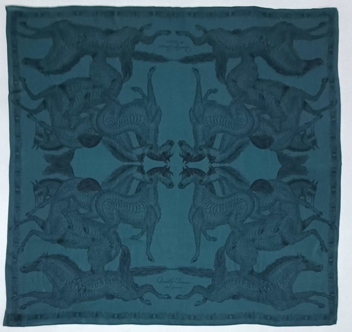 91B186 Scarf 90cm x 90cm