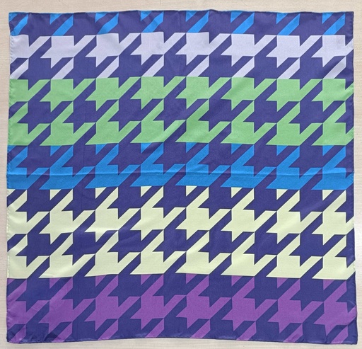 91B196 Scarf 22" x 23"
