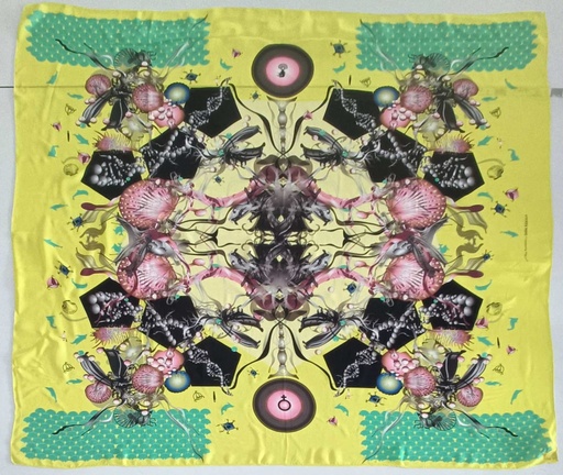 91B294 Scarf 130cm x 130cm